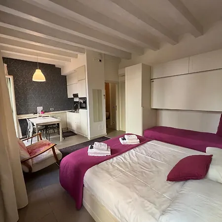 Loft 17 Arena Apartment
